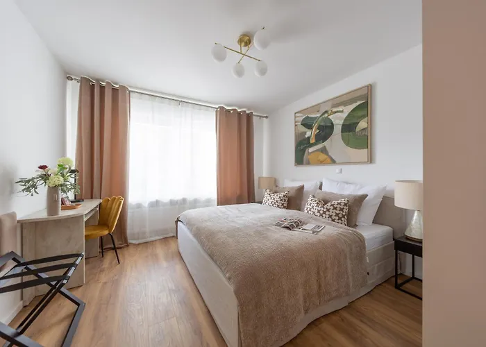 Modernes Mit 3 Schlafzimmern Und Grosser Terrasse 公寓 *